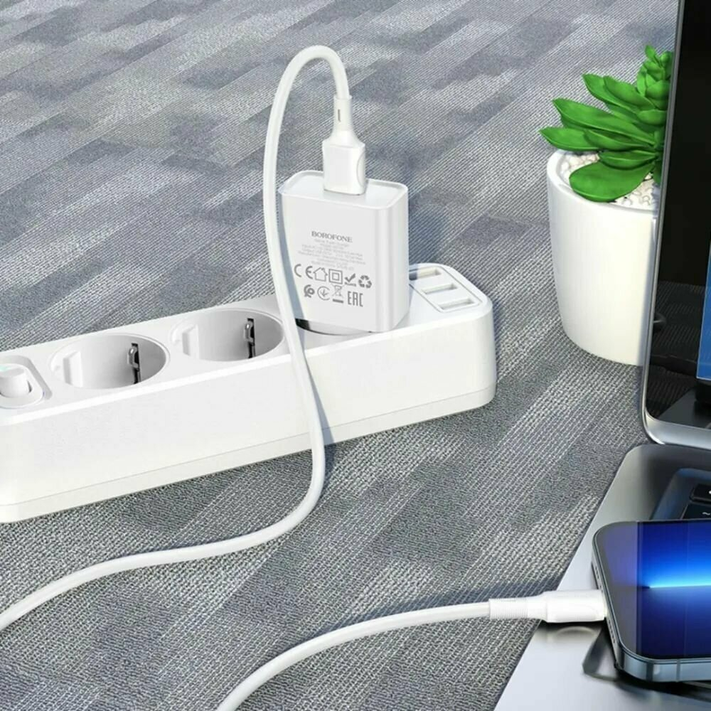 Сетевое зарядное устройство  1USB Borofone BA68A, Glacier, с кабелем микро USB, 5V/2.1A белое