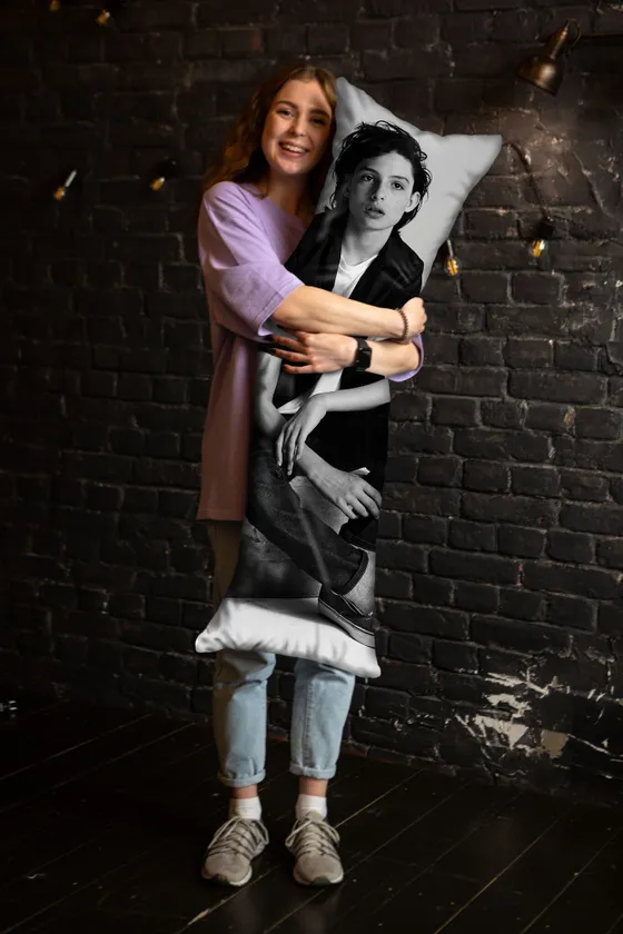 Дакимакура Финн Вулфхард №2