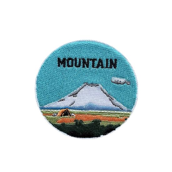 Нашивка термоаппликация на одежду и  на рюкзак. Белая гора. Путешествия