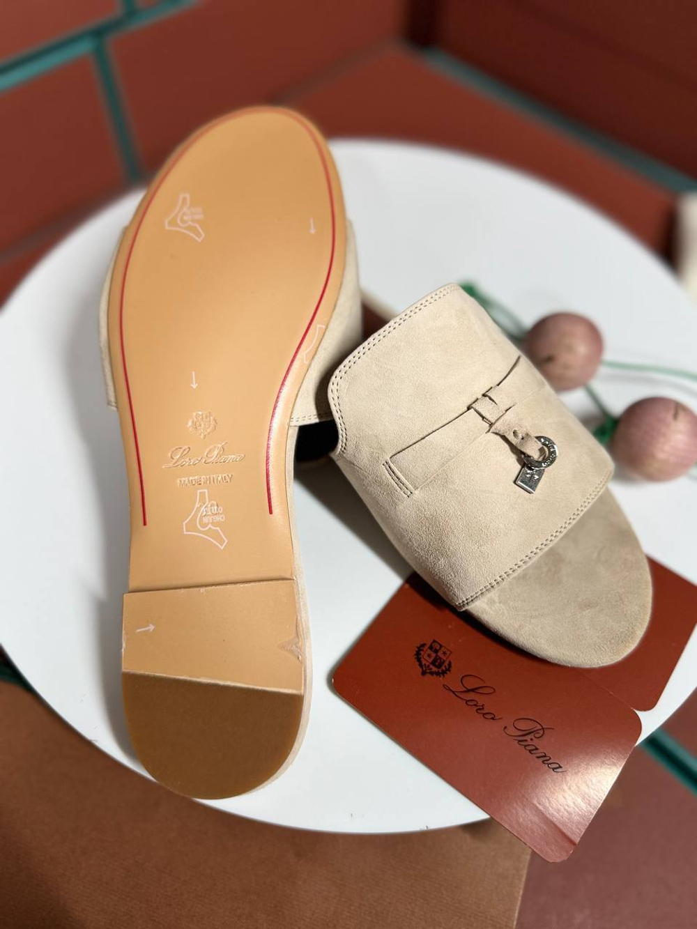 Шлепанцы Hermes