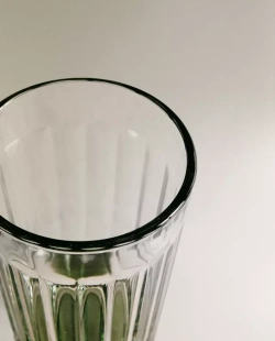 ZARA HOME СТАКАН ИЗ СТЕКЛА С РЕЛЬЕФНЫМ УЗОРОМ, ЗЕЛЕНЫЙ