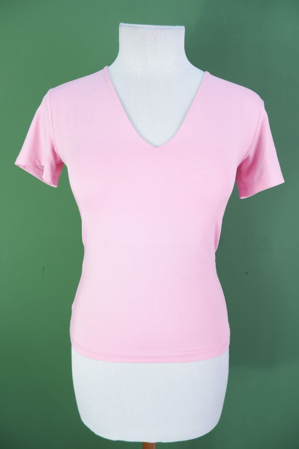 Футболка нежная летняя 40 размер