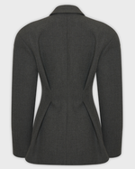 Жакет с объёмными плечами