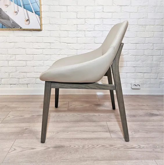 Стул 4447, серая экокожа, орех