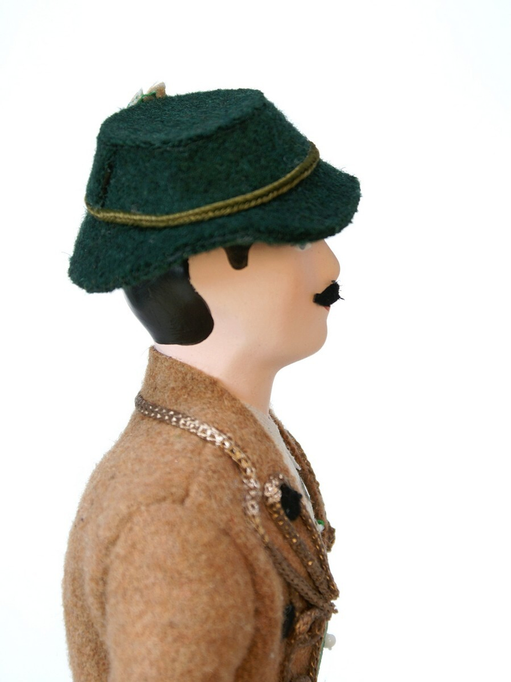 Кукла фарфоровая в Мужском национальном немецком костюме 20в. Бавария