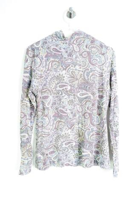 Водолазка с пестрым принтом, визуально на 46 размер