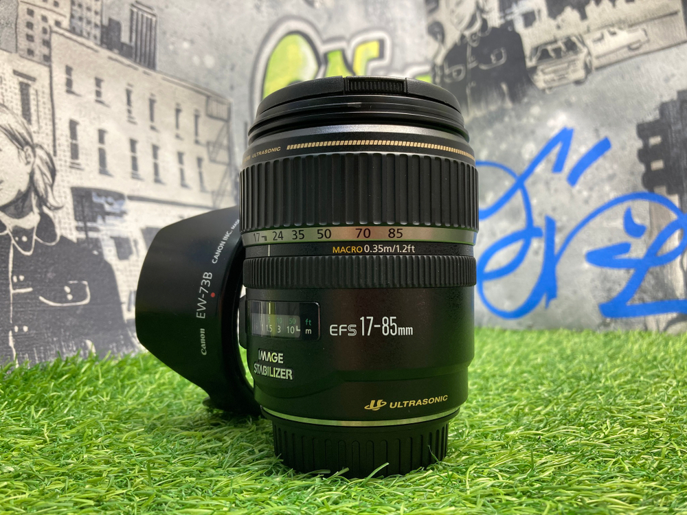 Canon EF-S 17-85mm 4-5.6 IS USM