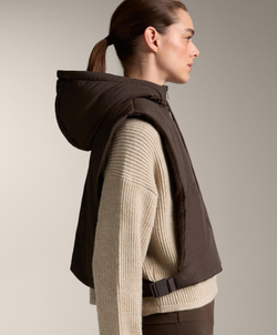 Oysho Утепленный жилет с капюшоном, коричневый