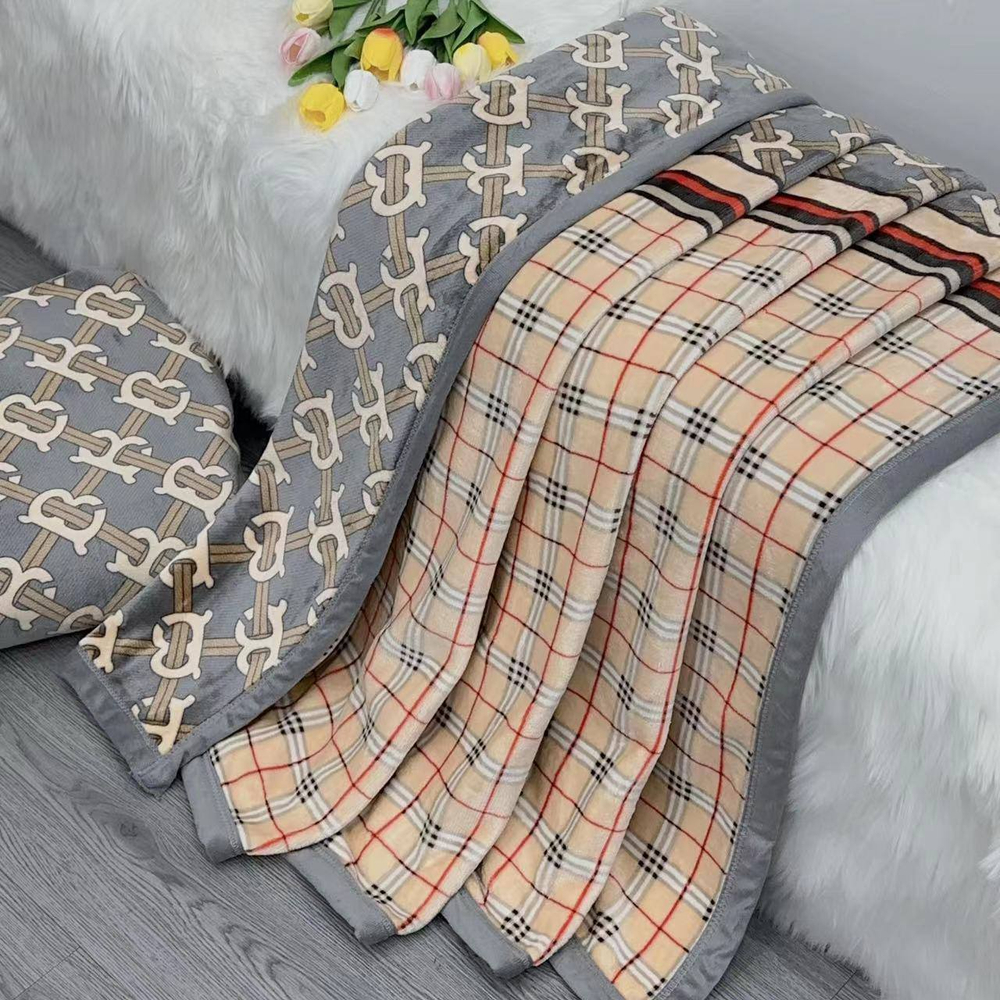 Плед Burberry 200х230 см, арт. 481410417