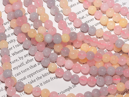 Нить бусин из тонированного кварца 6,5мм