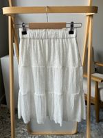 Новая юбка с пайетками Zara, 140