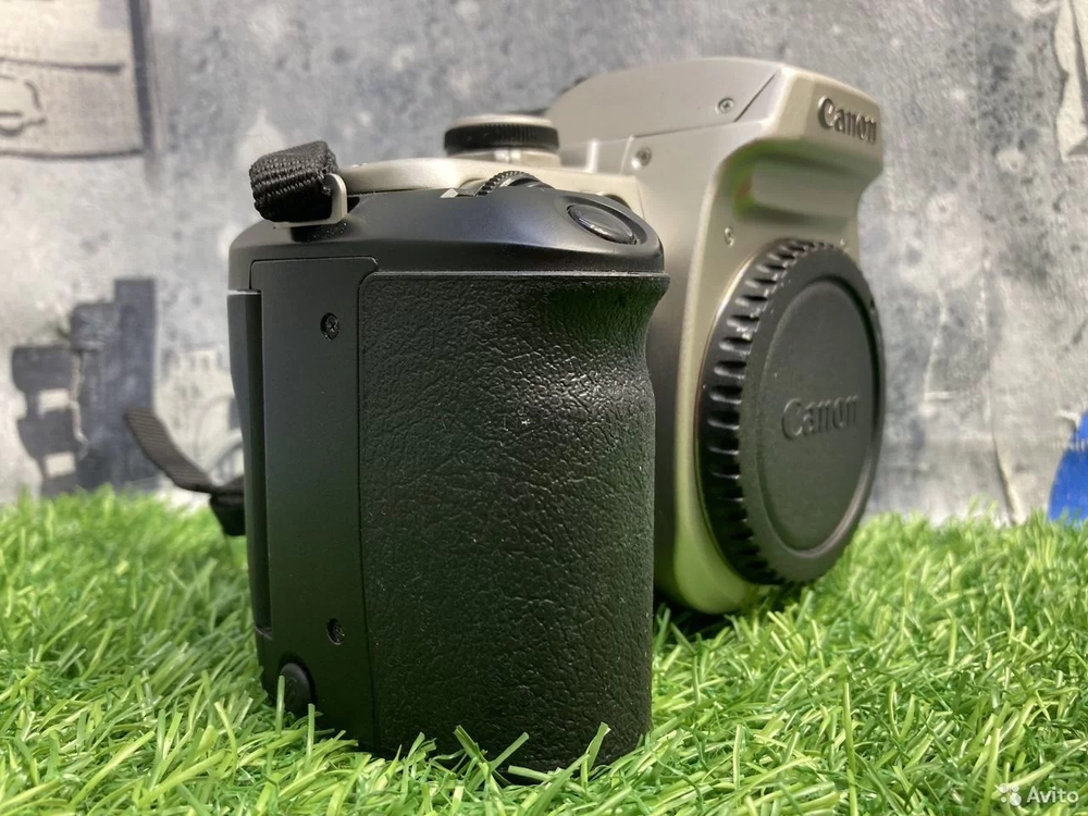Canon EOS 50