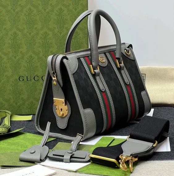 Сумочка женская Gucci Bauletto маленького размера серый