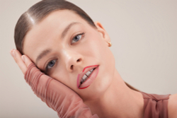 Paese The Kiss Lips Lip Liner - Карандаш для губ оттенок 02 Nude Coral, 0 g