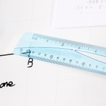 Линейка DELI "Woove" 30 см, тонированная голубая