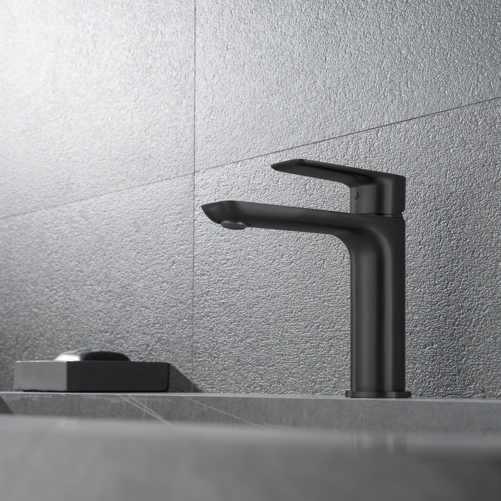 Смеситель для раковины Black&White Universe черный матовый (UK8301B)