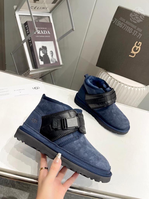 Зимние угги UGG с мехом синие