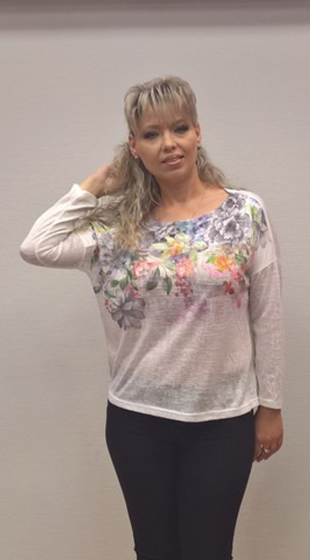 Воздушный блузон оригинальной расцветки