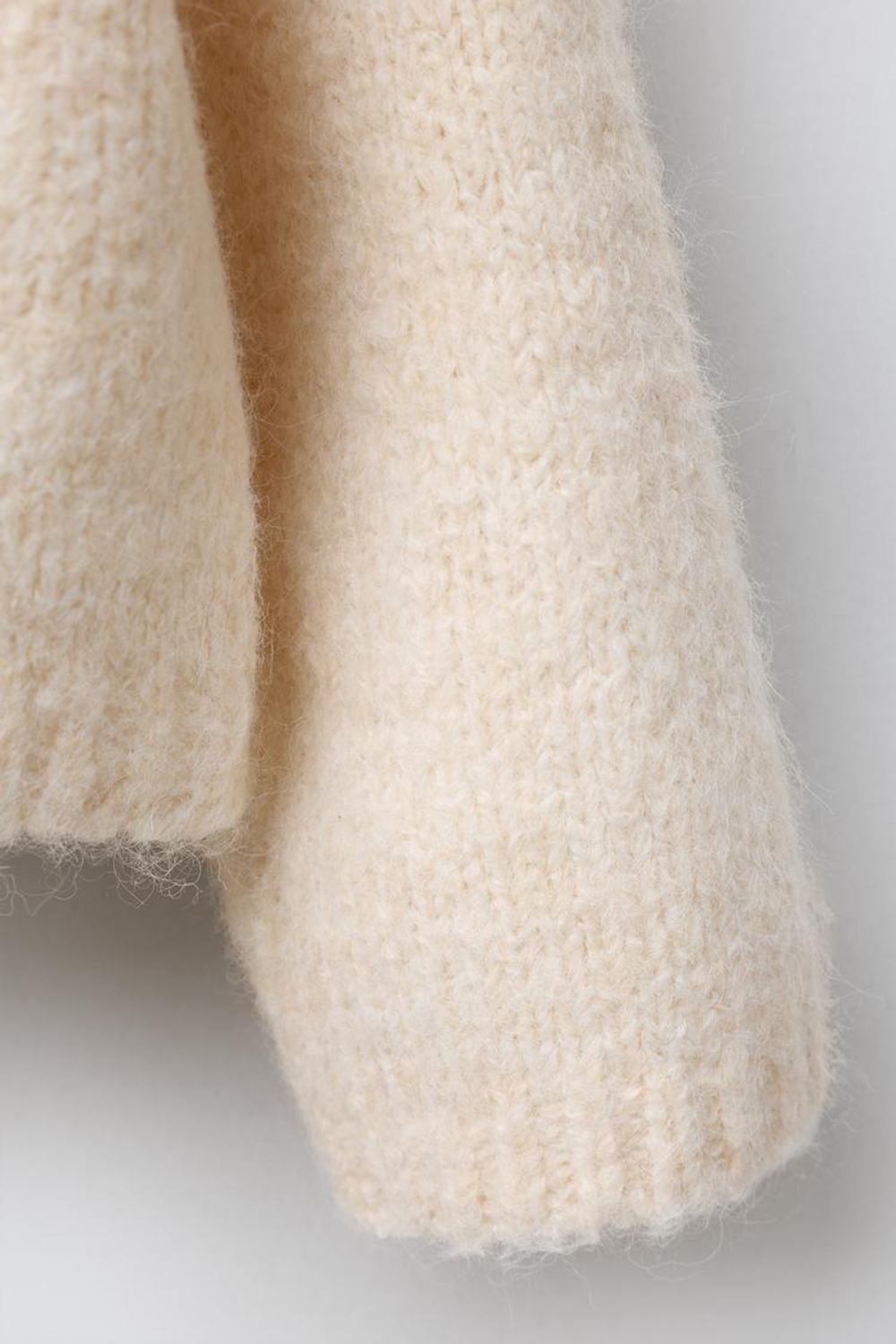 ZARA СВИТЕР С АТЛАСНЫМИ БАНТАМИ, ЭКРЮ