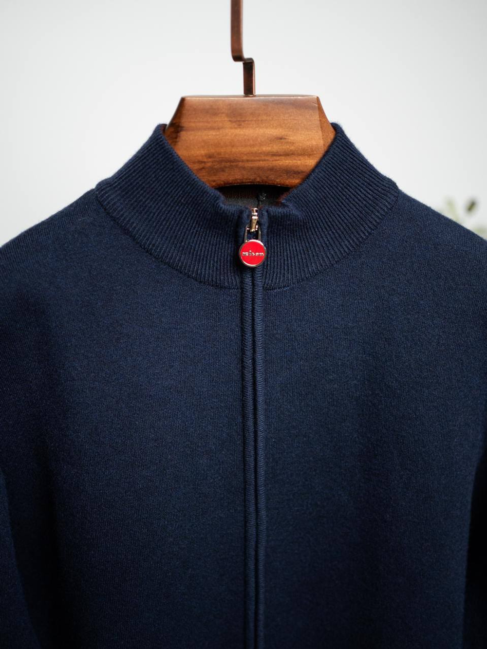 Кардиган Kiton