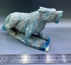 Сувенирная фигурка волка из апатита