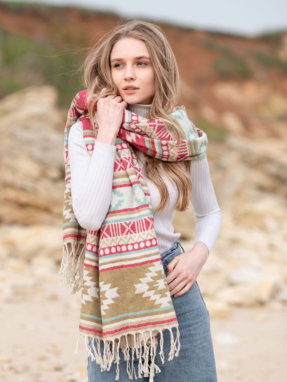 Шарф теплый с орнаментом Сканди