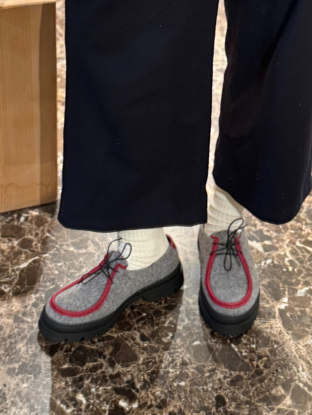MocToe  gray sherst