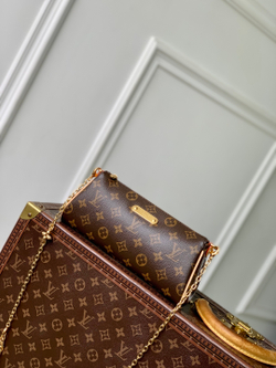 Louis Vuitton Pochette Eva
