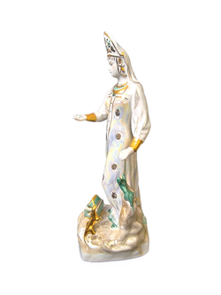 Фарфоровая статуэтка "Дары хозяйки Медной горы" (Дулево)