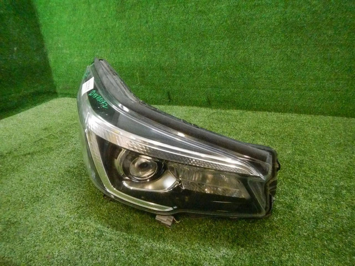 Битая Фара правая Subaru Forester 5 SK (2018-2021) LED