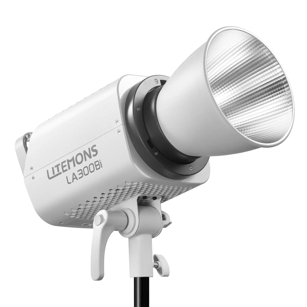 Комплект светодиодных осветителей Godox LITEMONS LA300Bi K3