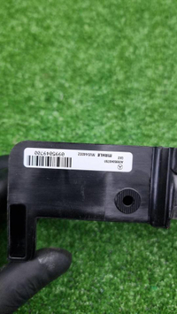 Дефлектор радиатора правый Mercedes S W223 (20-нв)