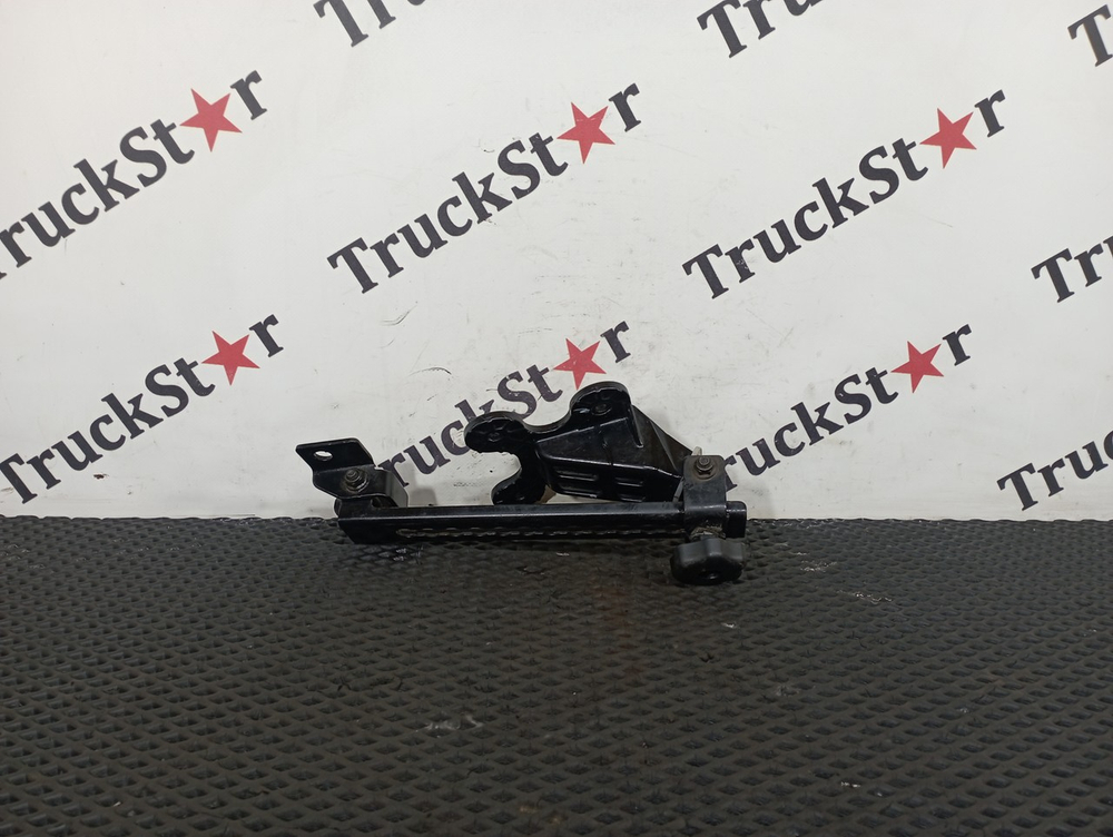 Кронштейн спойлера верхнего 2023г.