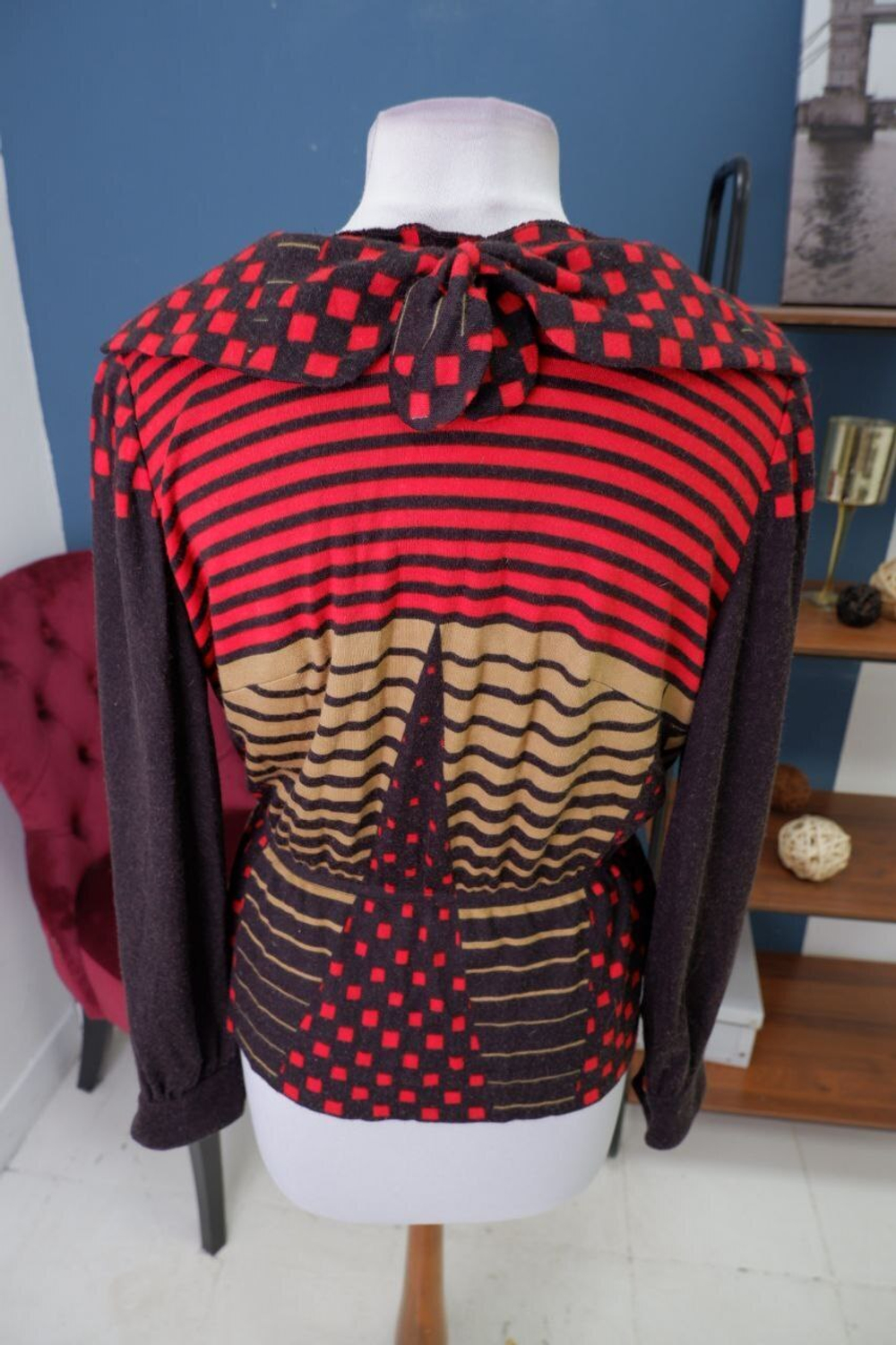 Джемпер красивый 48 размер