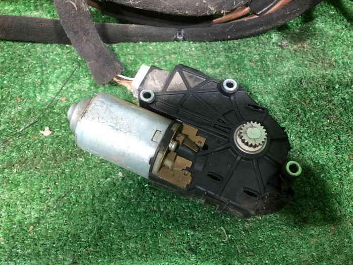 Механизм панорамной крыши Hyundai I40 1 DF (2011-2019) универсал