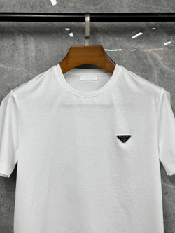 Футболка Prada