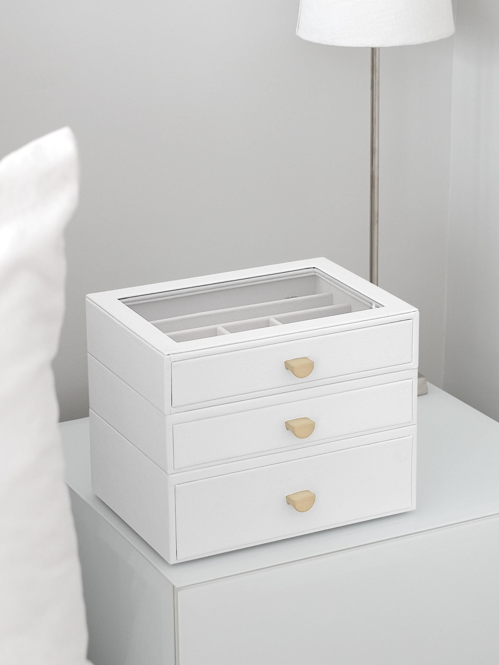 Органайзер для украшений и часов со стеклянной крышкой Stackers Classic Jewellery Box, 3 секции - White Pebble