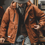 Пуховик мужской зимний 90% белого утиного пуха,с капюшоном и накладными карманами.