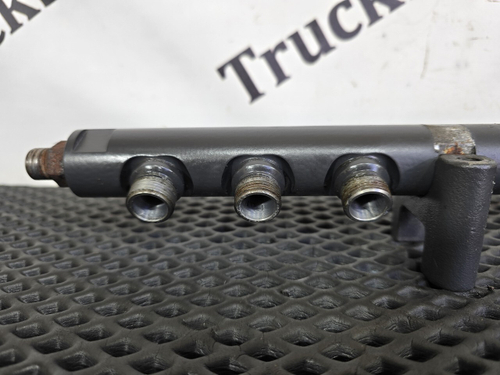 Рампа топливная DC13 2018г.