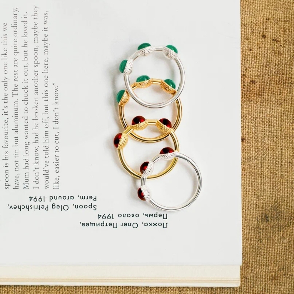 Кольцо КОЛТ с хризопразами