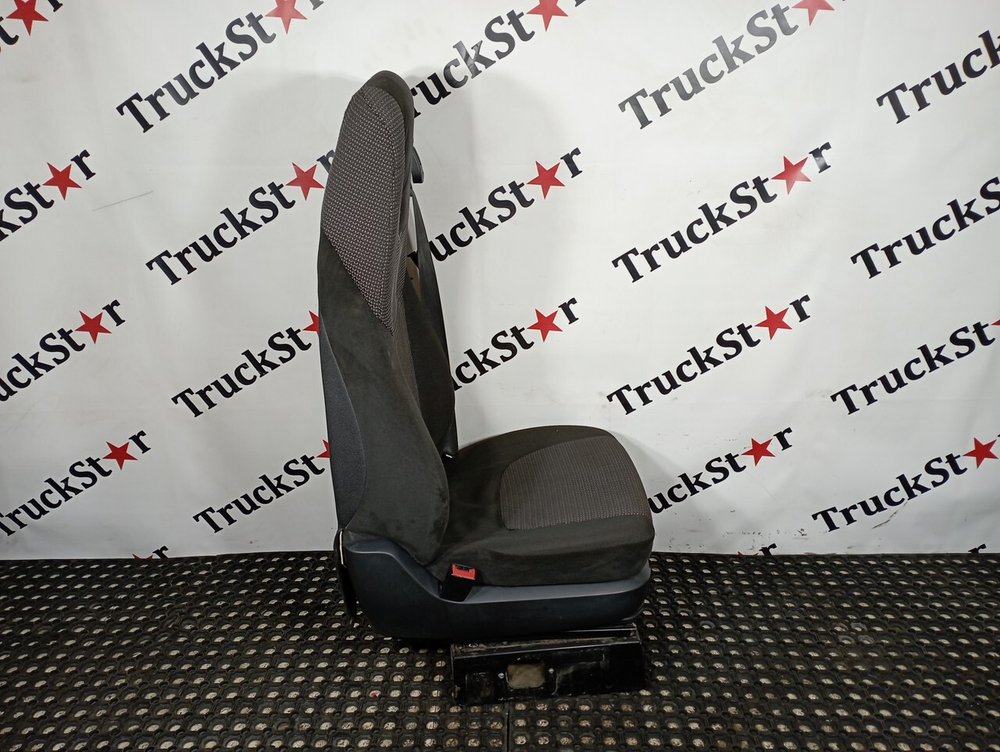 Сиденье водительское пневматическое