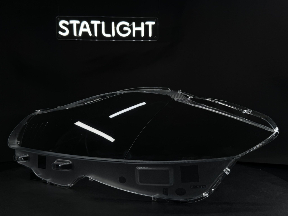 Левое стекло фары Jaguar XJ 2010-2019