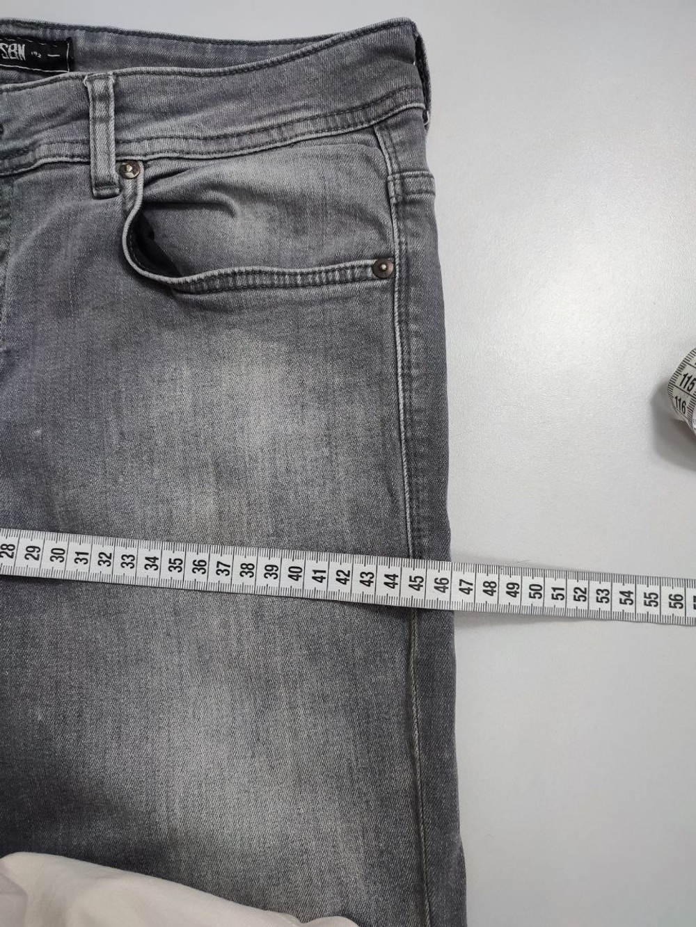 Джинсы FSBN "рваные" 44-46 размер