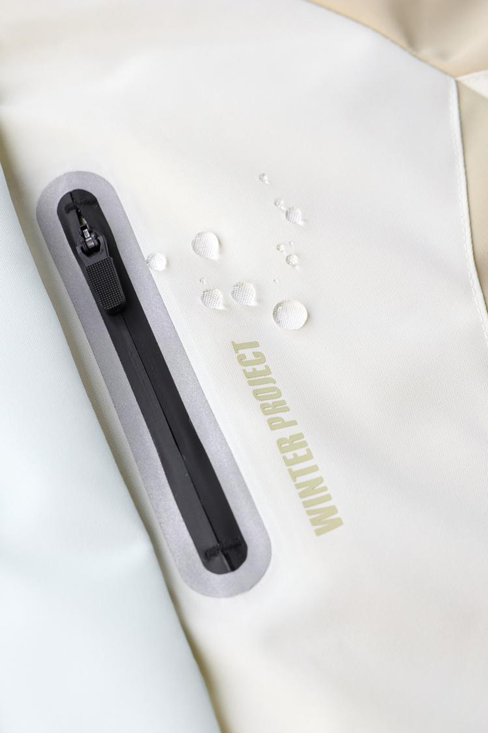 ZARA ВОДОНЕПРОНИЦАЕМАЯ И ВЕТРОЗАЩИТНАЯ КУРТКА С ЦВЕТОВЫМИ БЛОКАМИ, ЭКРЮ