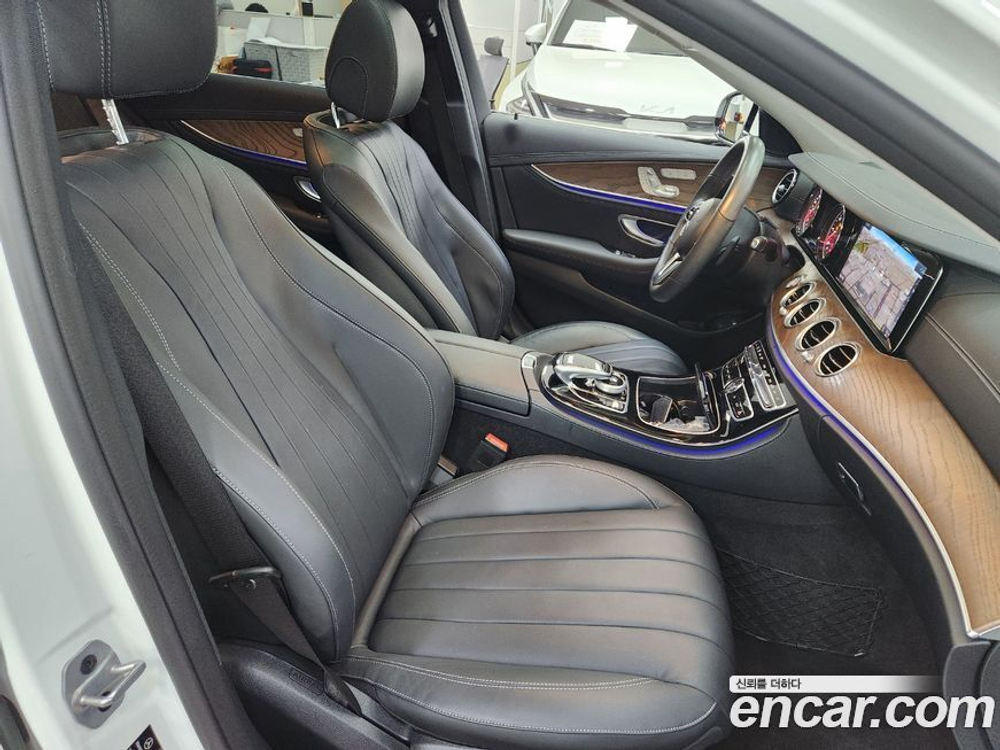 Mercedes-Benz E-Class W213 E220d 4MATIC Exclusive (05.2020)