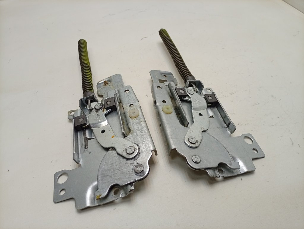 ESL46050 ктп8 Комплект петель двери для посудомоечных машин Electrolux 4055152633 б/у