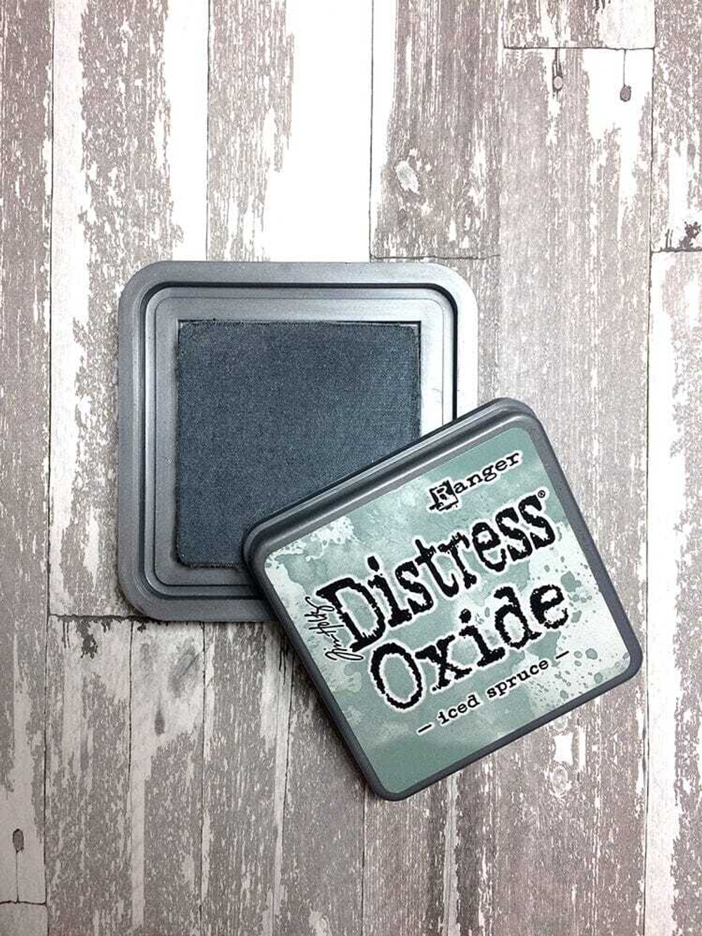Distress Oxide Pad. Iced Spruce