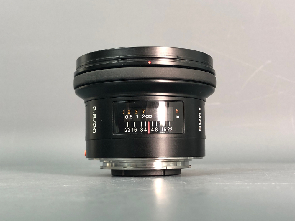 Sony 20mm f/2.8