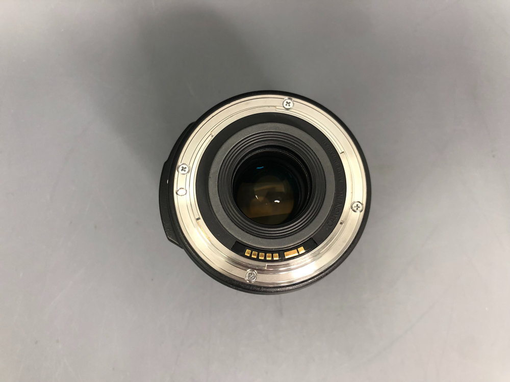Canon EF-S 17-85mm 4-5.6 IS USM