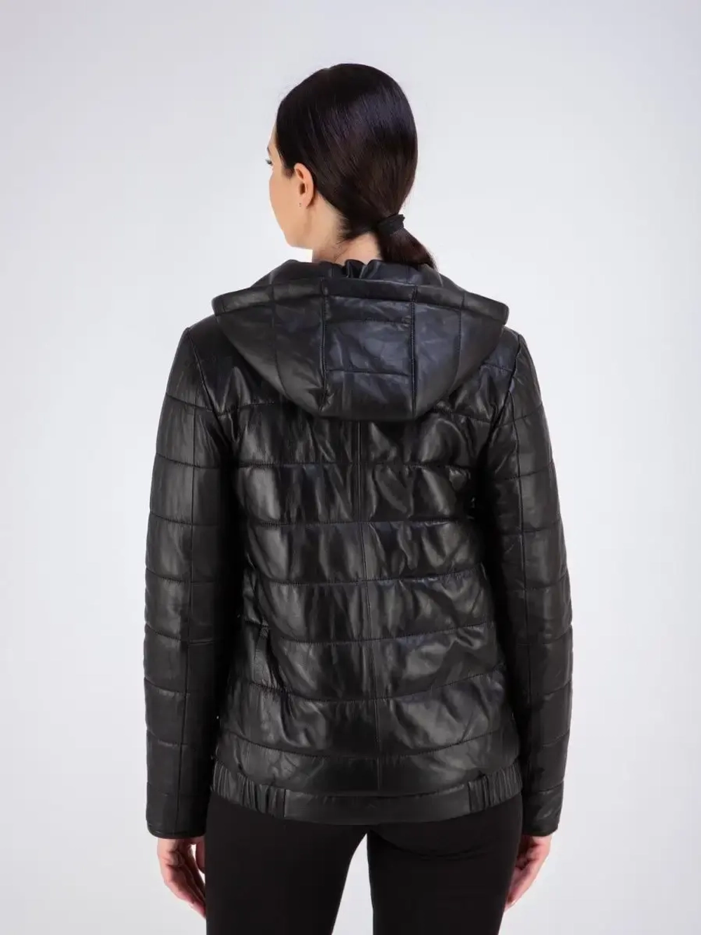 Куртка женская из натуральной кожи с капюшоном Турция